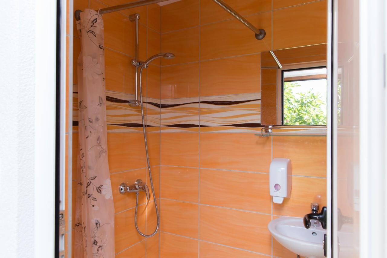 Rooms Hercegovka ชาพลินา ภายนอก รูปภาพ