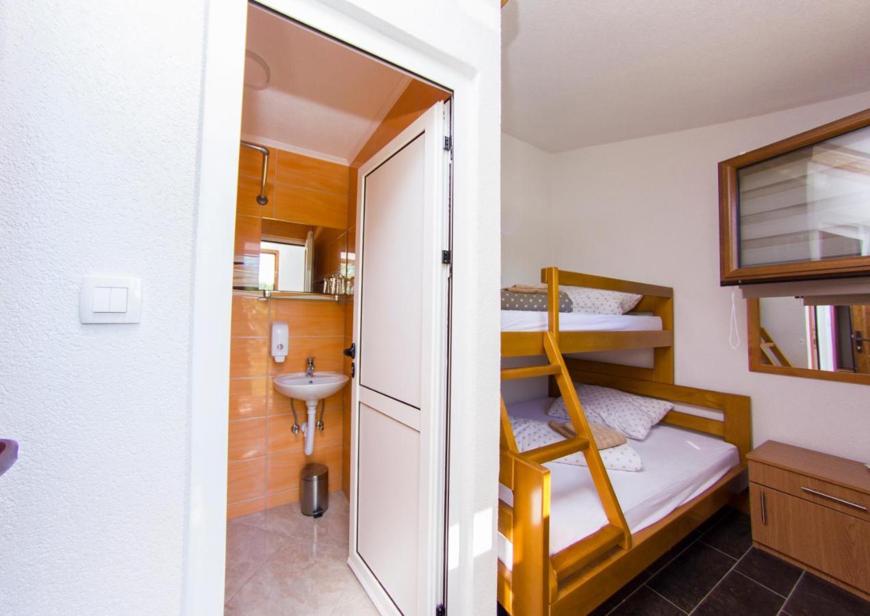 Rooms Hercegovka ชาพลินา ภายนอก รูปภาพ